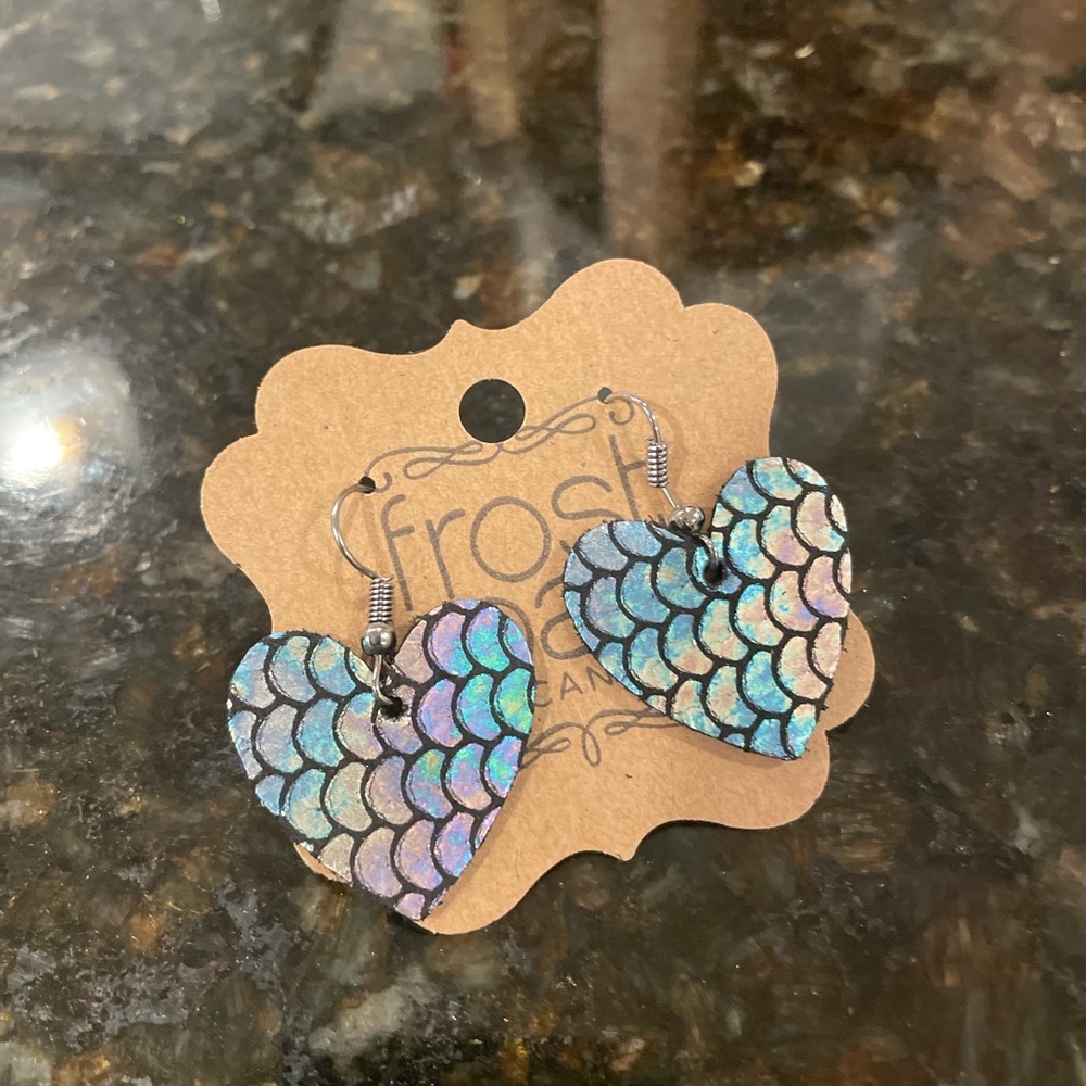 NWT Leather drop earrings - green/blue